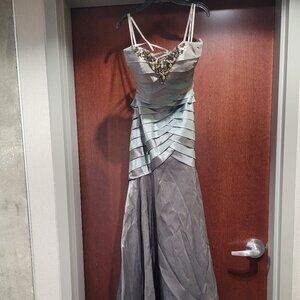 Mori Lee Prom 8777 Size 0